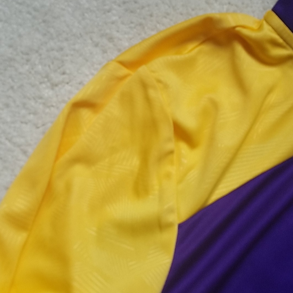 Minnesota Vikings top - Picture 7 of 13